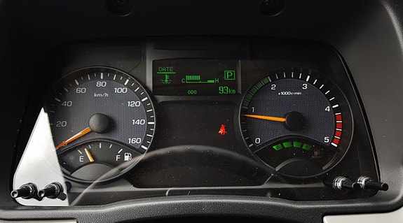 Mitsubishi Fuso 12 of 25