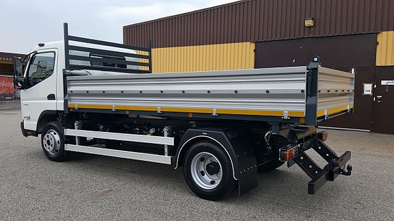 Mitsubishi Fuso 7 of 25