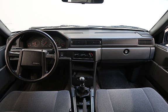 Volvo 940 14 of 21