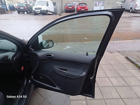 Citroen C4 Cactus 14 of 16