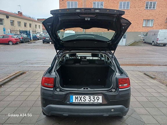 Citroen C4 Cactus 13 of 16