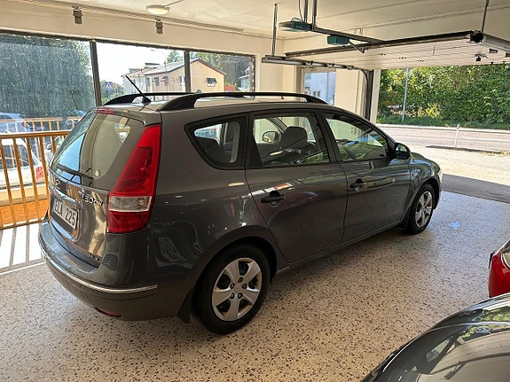 Hyundai i30 4 of 5