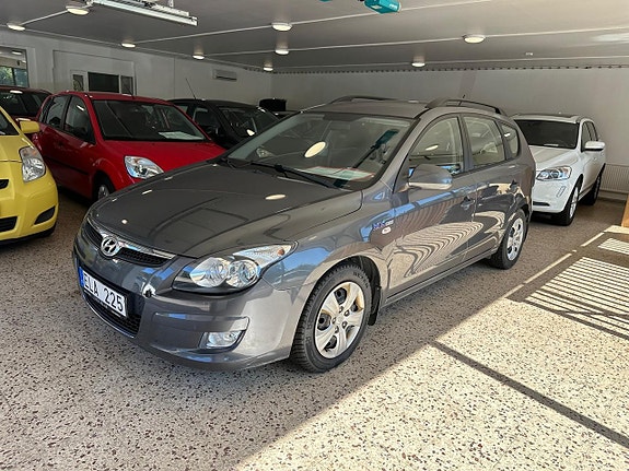 Hyundai i30 9 of 12