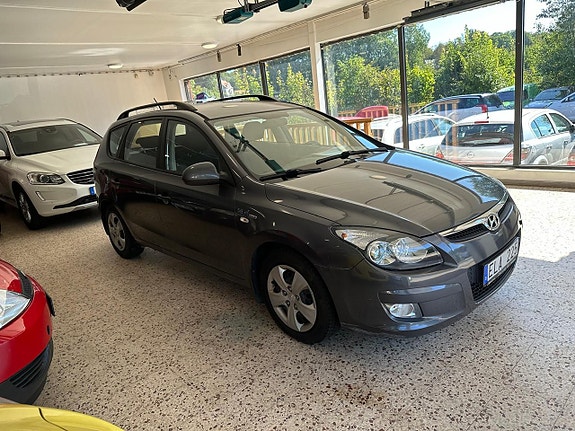Hyundai i30 3 of 5