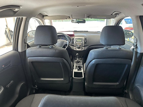 Hyundai i30 7 of 12
