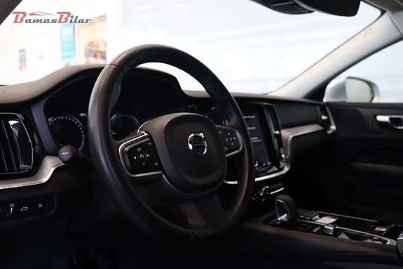 Volvo V60 10 of 26