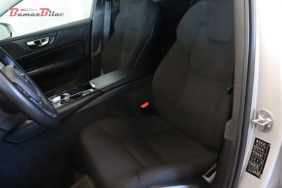 Volvo V60 13 of 26