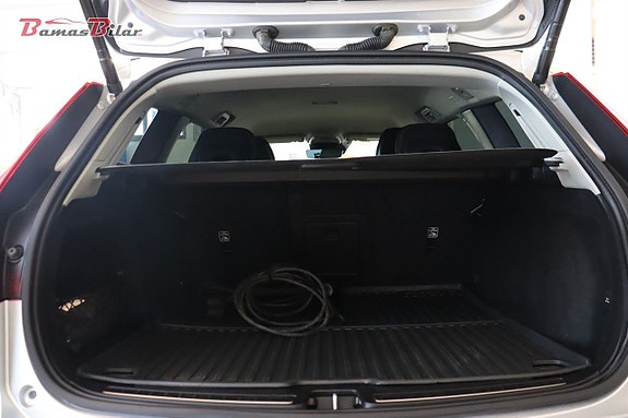 Volvo V60 8 of 26