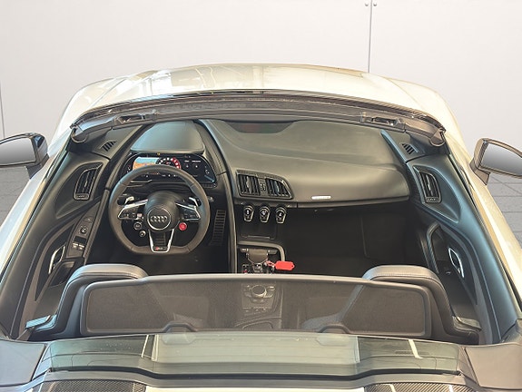 Audi R8 13 of 24