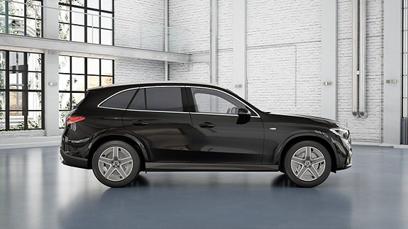 Mercedes-Benz GLC300 de 2 of 5