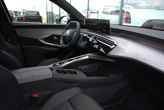 Peugeot 3008 8 of 11