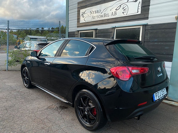 Alfa Romeo Giulietta 14 of 16