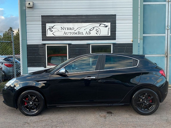 Alfa Romeo Giulietta 13 of 16