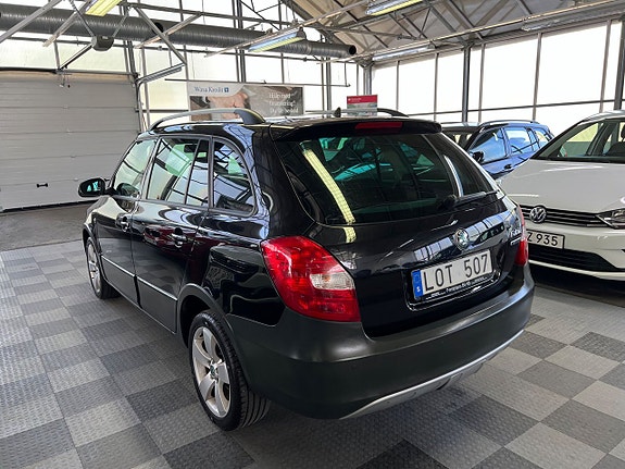 Skoda Fabia 3 of 5
