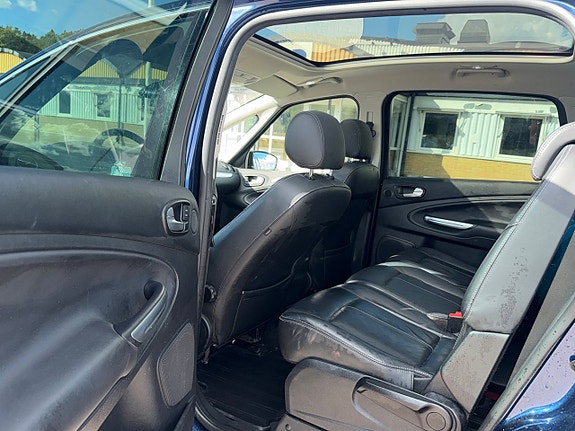 Ford S-MAX 13 of 18