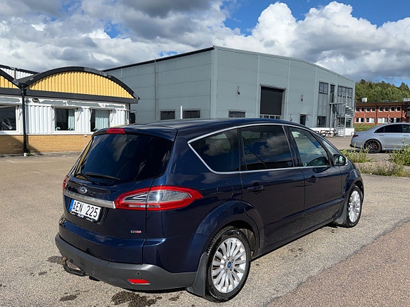 Ford S-MAX 3 of 18