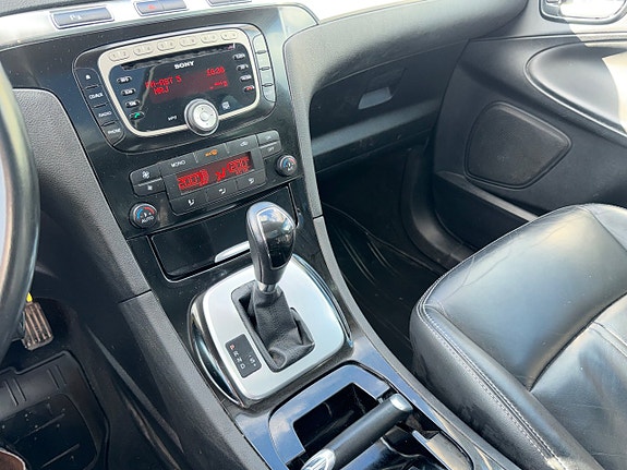 Ford S-MAX 15 of 18