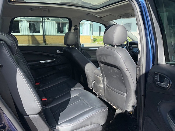 Ford S-MAX 10 of 18