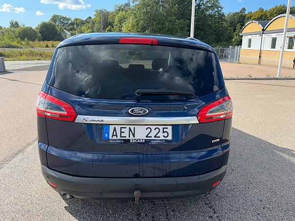 Ford S-MAX 4 of 18