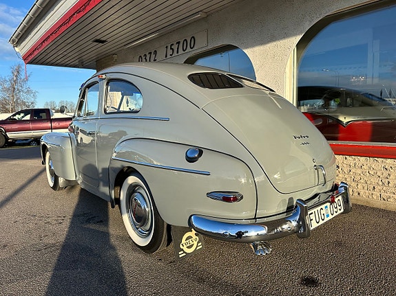 Volvo PV 3 of 30
