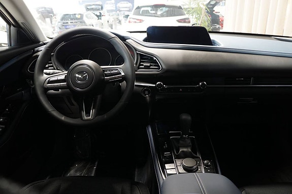 Mazda CX-30 6 of 8