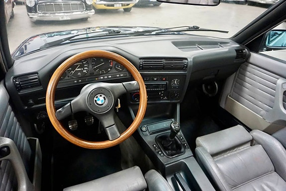 BMW 318 19 of 21