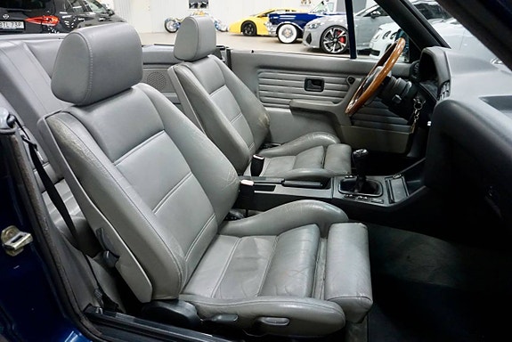 BMW 318 16 of 21