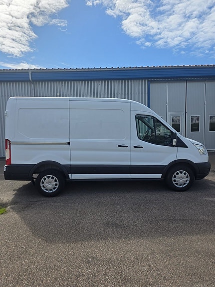 Ford Transit 2 of 5