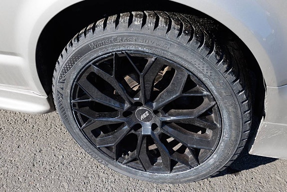 Volkswagen Caravelle 15 of 20