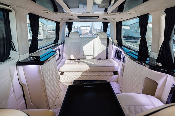 Volkswagen Caravelle 11 of 20