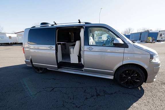 Volkswagen Caravelle 6 of 20