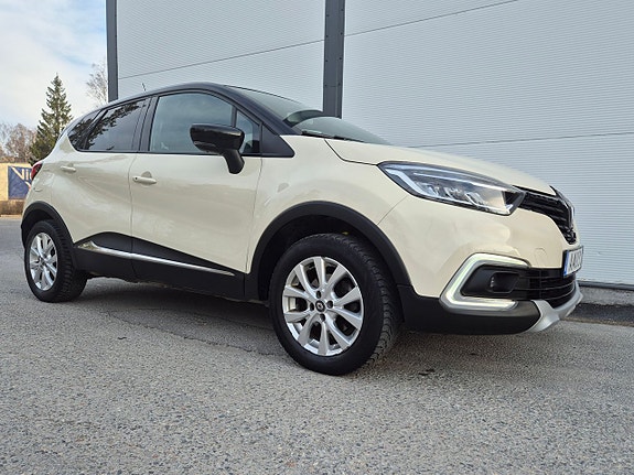 Renault Captur 2 of 5