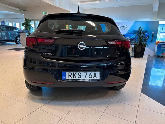 Opel Astra 3 of 5