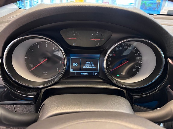 Opel Astra 12 of 16