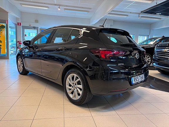 Opel Astra 2 of 5