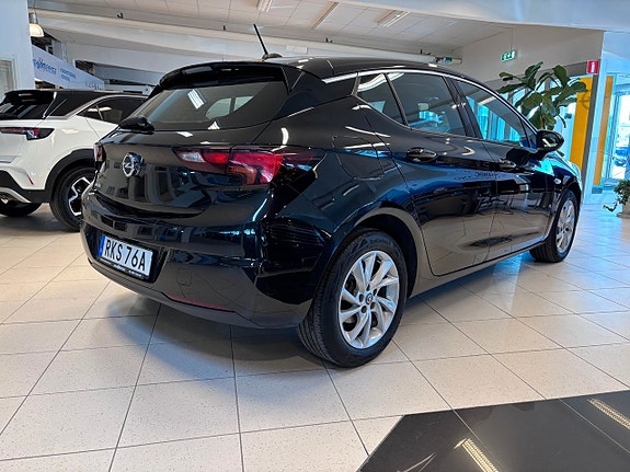 Opel Astra 4 of 5