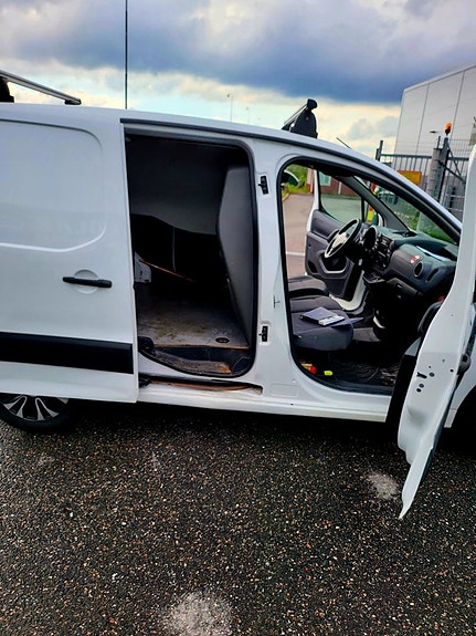 Peugeot Partner 9 of 12