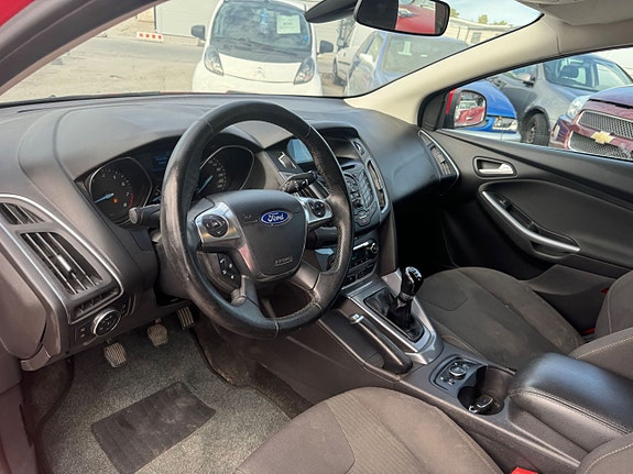 Ford Focus 8 of 17