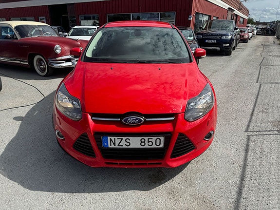 Ford Focus 2 of 5