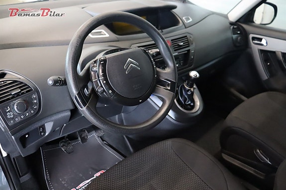 Citroen C4 Picasso 13 of 23