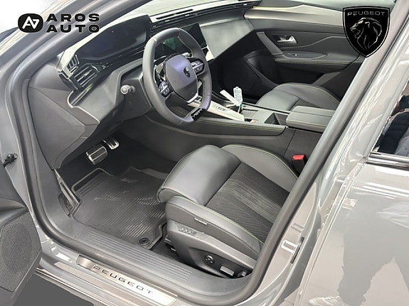 Peugeot 408 8 of 14