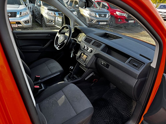 Volkswagen Caddy 10 of 19