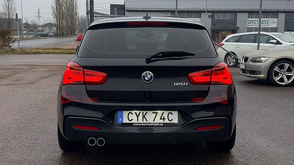 BMW 120 5 of 20