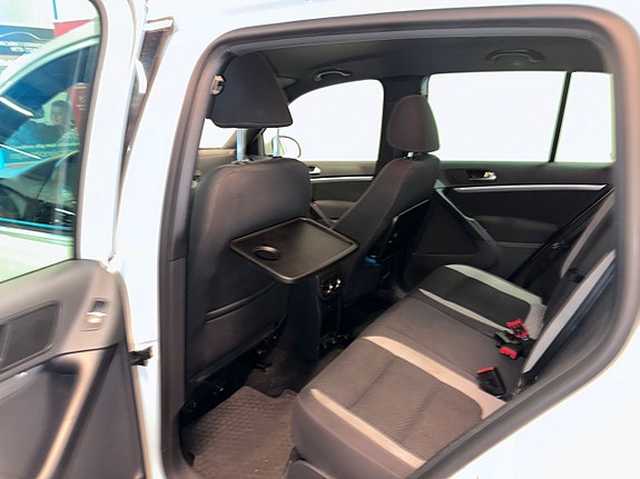 Volkswagen Tiguan 13 of 17