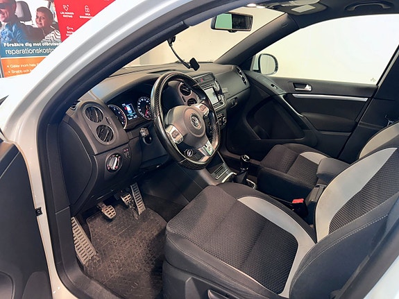 Volkswagen Tiguan 14 of 17