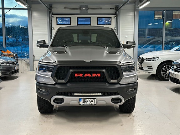 Dodge RAM 2 of 5
