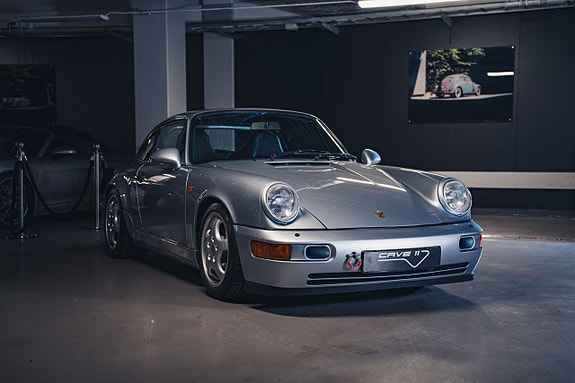 Porsche 911 2 of 5
