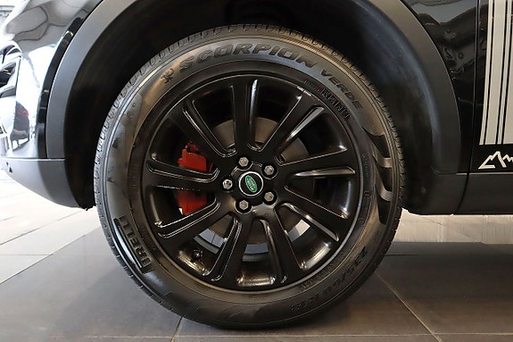 Land Rover Discovery Sport 3 of 5
