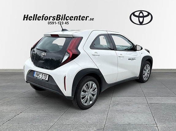 Toyota Aygo X 24 of 30