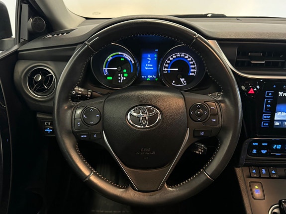 Toyota Auris 16 of 23